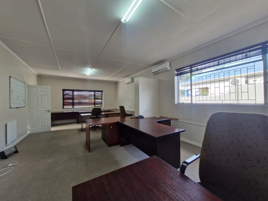 To Let commercial Property for Rent in Newton Park Eastern Cape